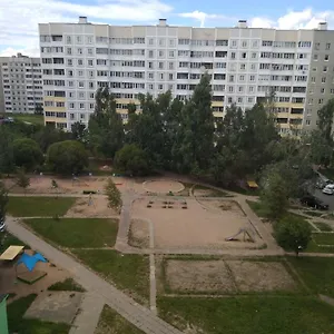 Проживание в семье Комната для гостей рядом с станцией метро Каменная горка, Минск